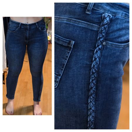 Dunkle Jeans mit Flechtdetail – Gr. 38/M