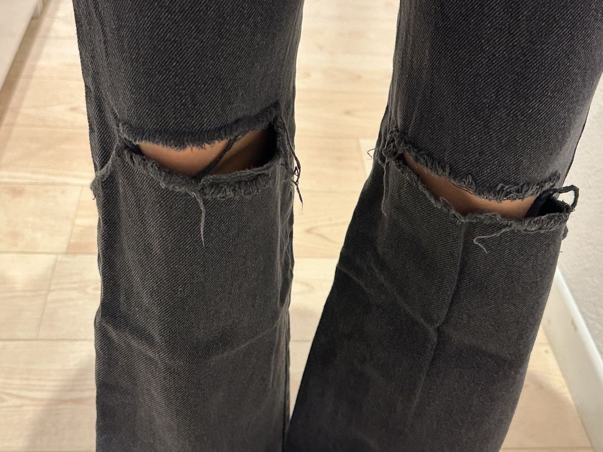 Stradivarius Jeans: schwarze Jeans – Usato da Grafstal venduto da jes_t6s7 3
