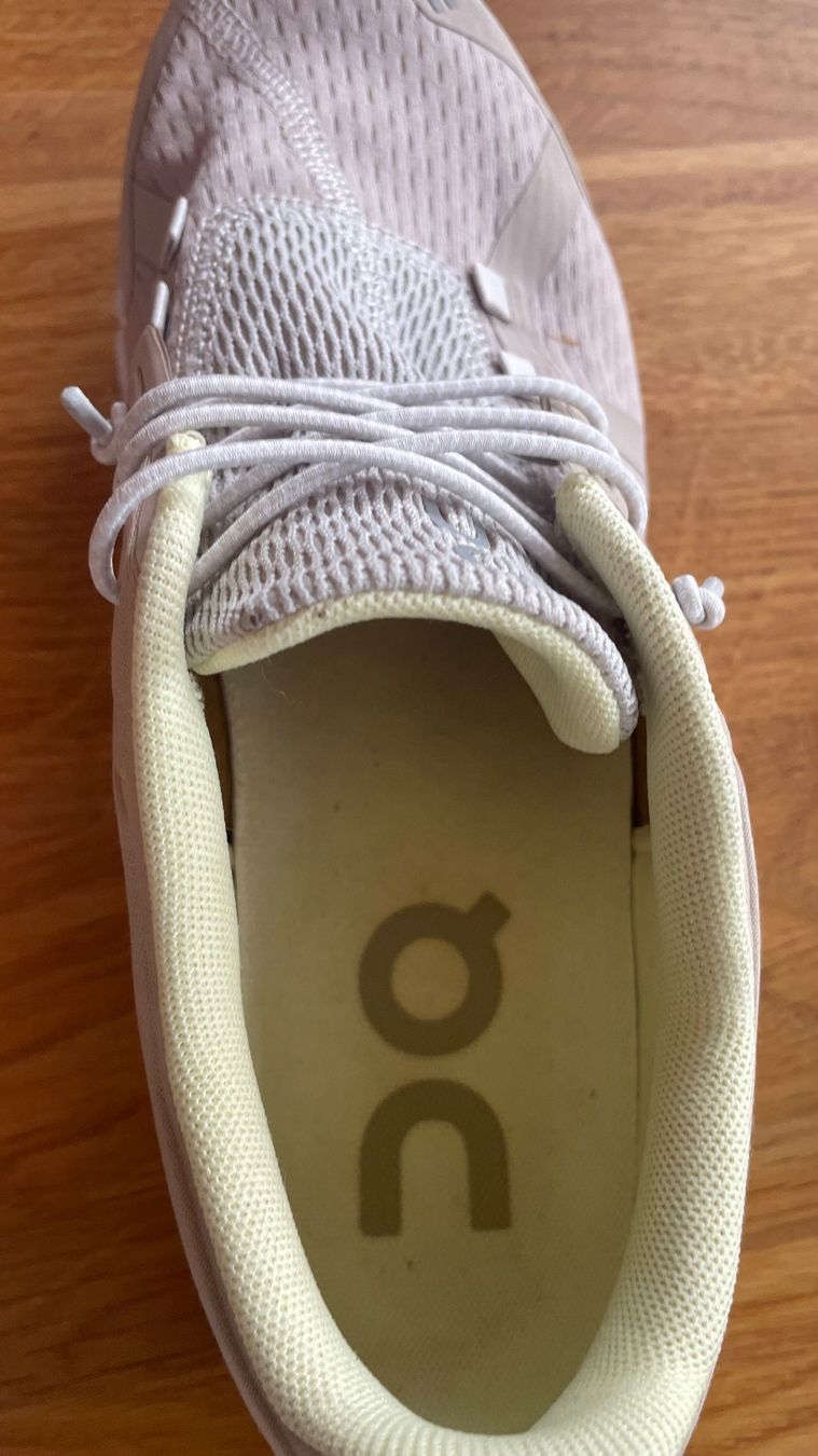 On Scarpe da donna: ON Sneaker, Grösse 38, Top-Zustand – Nuovo (secondo la descrizione) da Eiken venduto da Kermit60 2