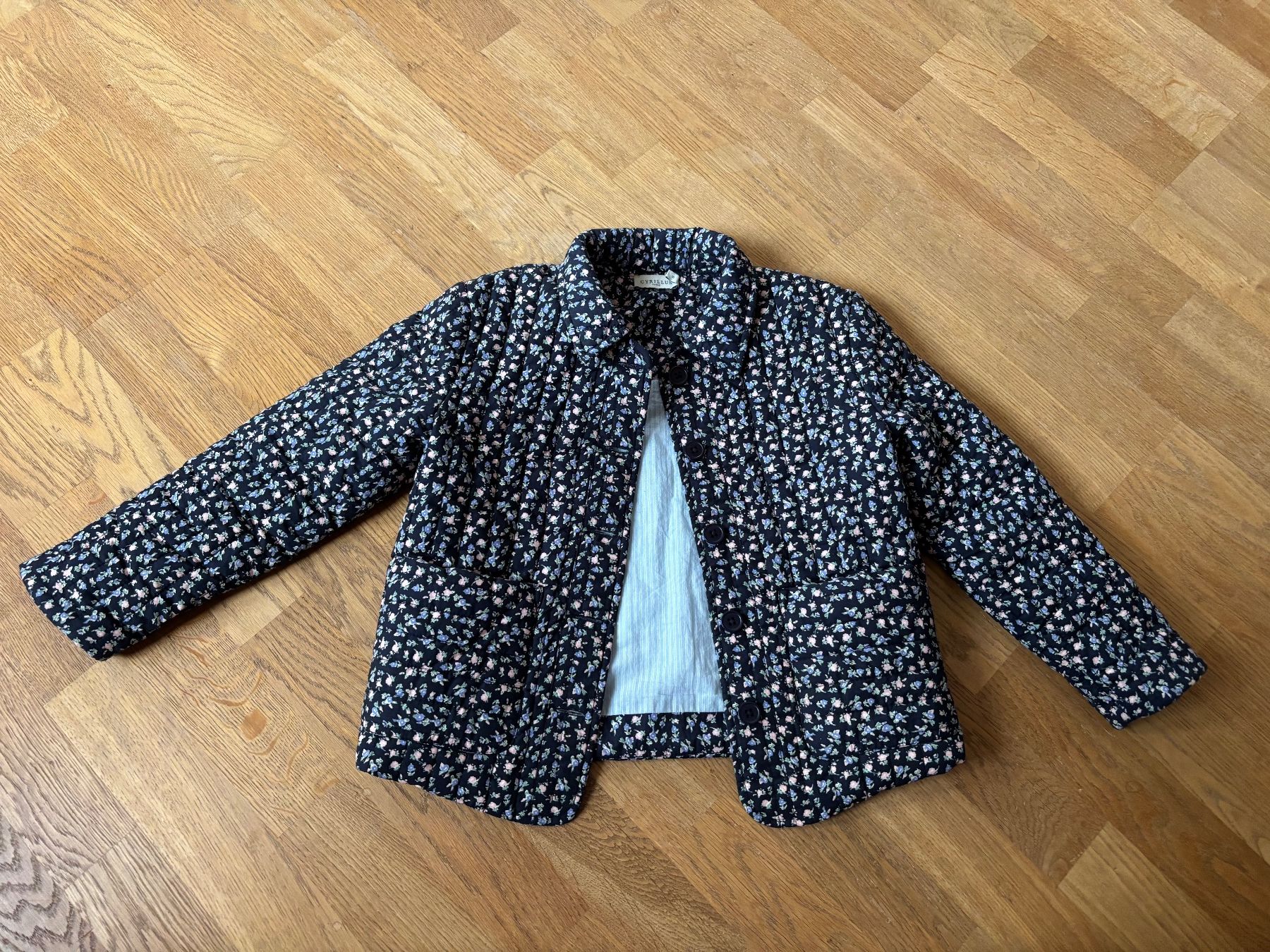 Giacche & Cappotti: Gesteppte Übergangsjacke für Mädchevon Cyrillus, Gr. 8, Top! – Usato da Weissbad venduto da Bausely