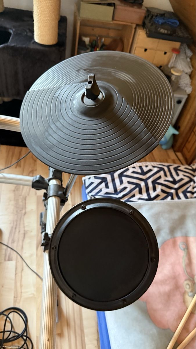 Strumenti musicali: Fame DD506 Schlagzeug – Usato da Däniken SO venduto da sunnyresales 3