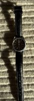 Armbanduhr Casio mit schwarzem Lederarmband