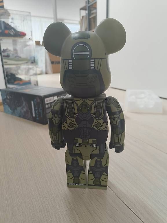 Figuren: Bearbrick Halo Master Chief 400% – Gebraucht aus Luzern von Pokepas 4