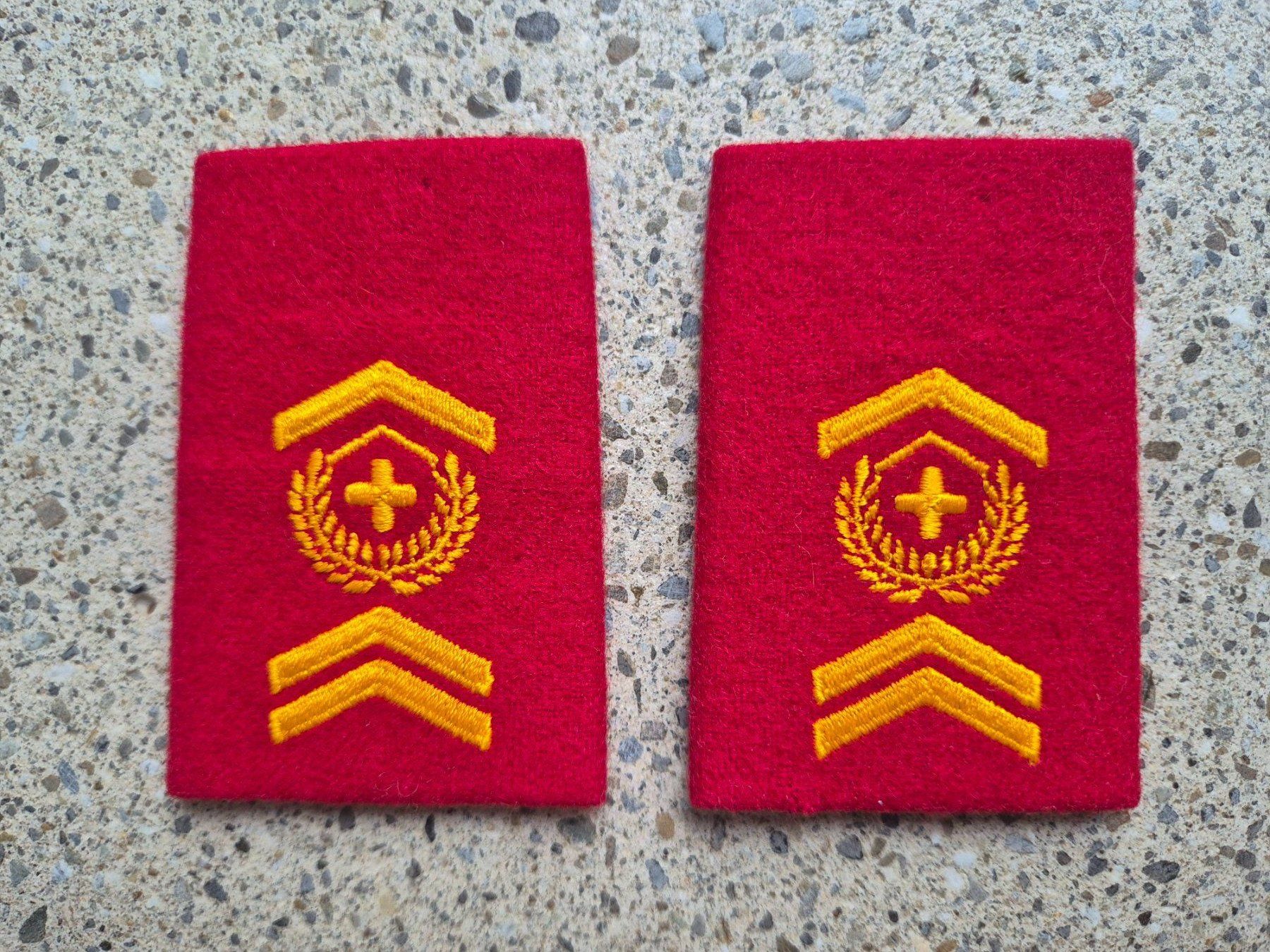 Schweizer Armee Placchette & Badge: Gradabzeichen Patten Set Adjutant Rettungstruppen – Nuovo e nell'imballaggio originale da Riedholz venduto da fr_sIruP