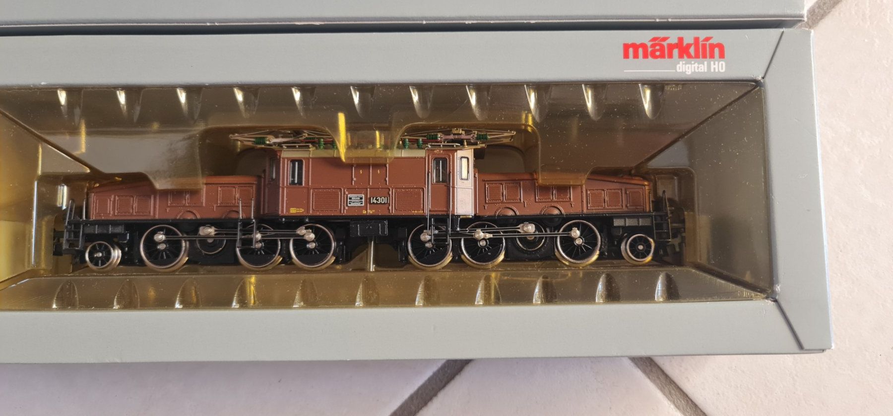 Märklin Modellini di ferrovie: Märklin "Krokodil" 3652 – Usato da Meiringen venduto da Logia 1