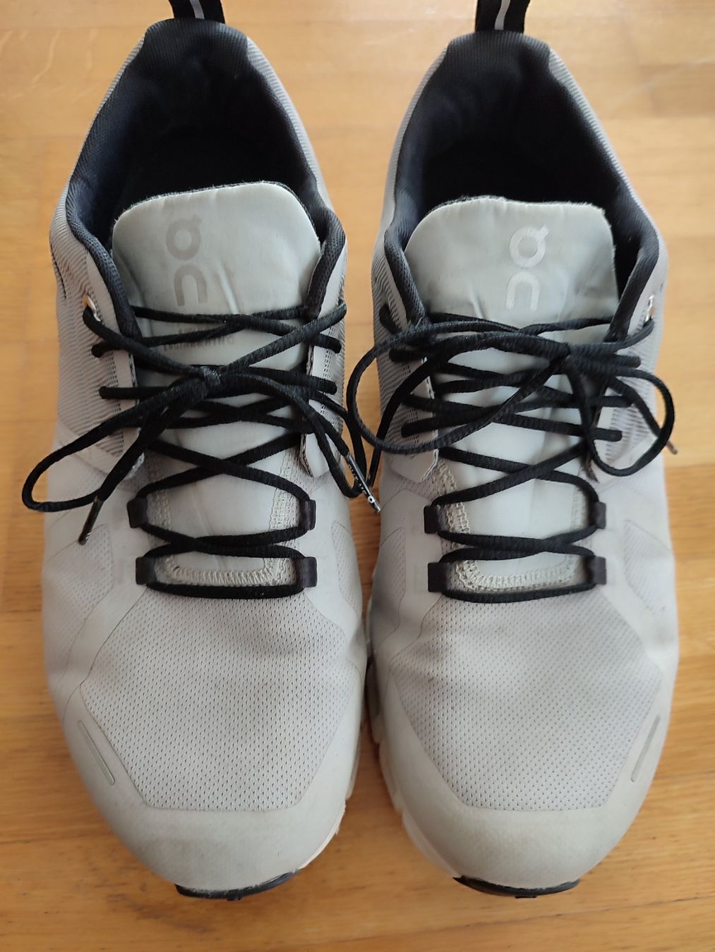 On Chaussures hommes: On Cloud 5 Waterproof Schuhe Grau, Grösse 42.5 – D'occasion à Zollikon par Tumult 2