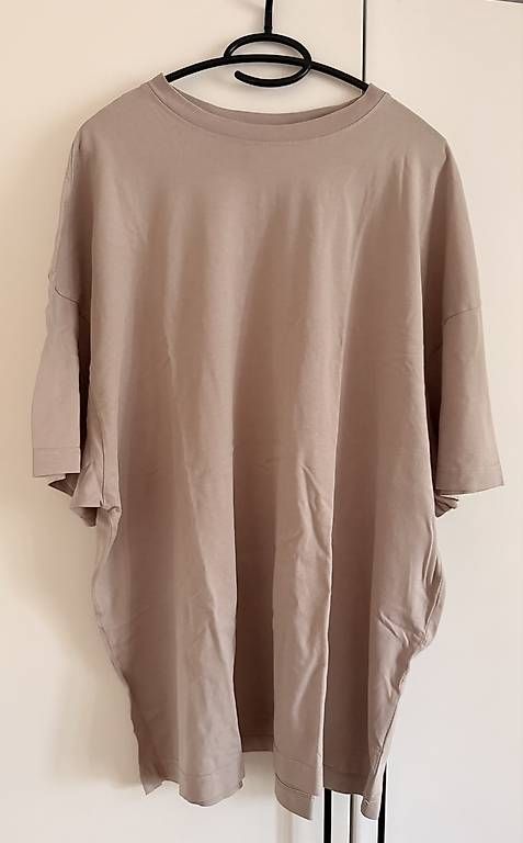 T-shirt: H&M BASIC OVERSIZED SHIRT – Usato da Zollikofen venduto da lili.j 1