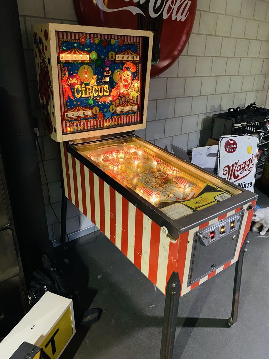 Flipperkästen: Flipperautomat Bally Circus – Gebraucht aus Tafers von  9