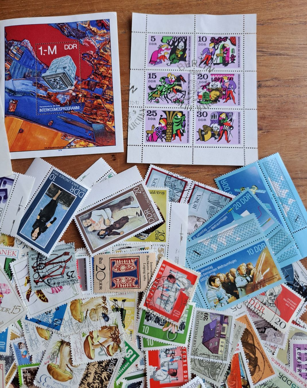 Alle Briefmarken: DDR - RDA – Gebraucht aus Biel/Bienne von ESOXMAN 2