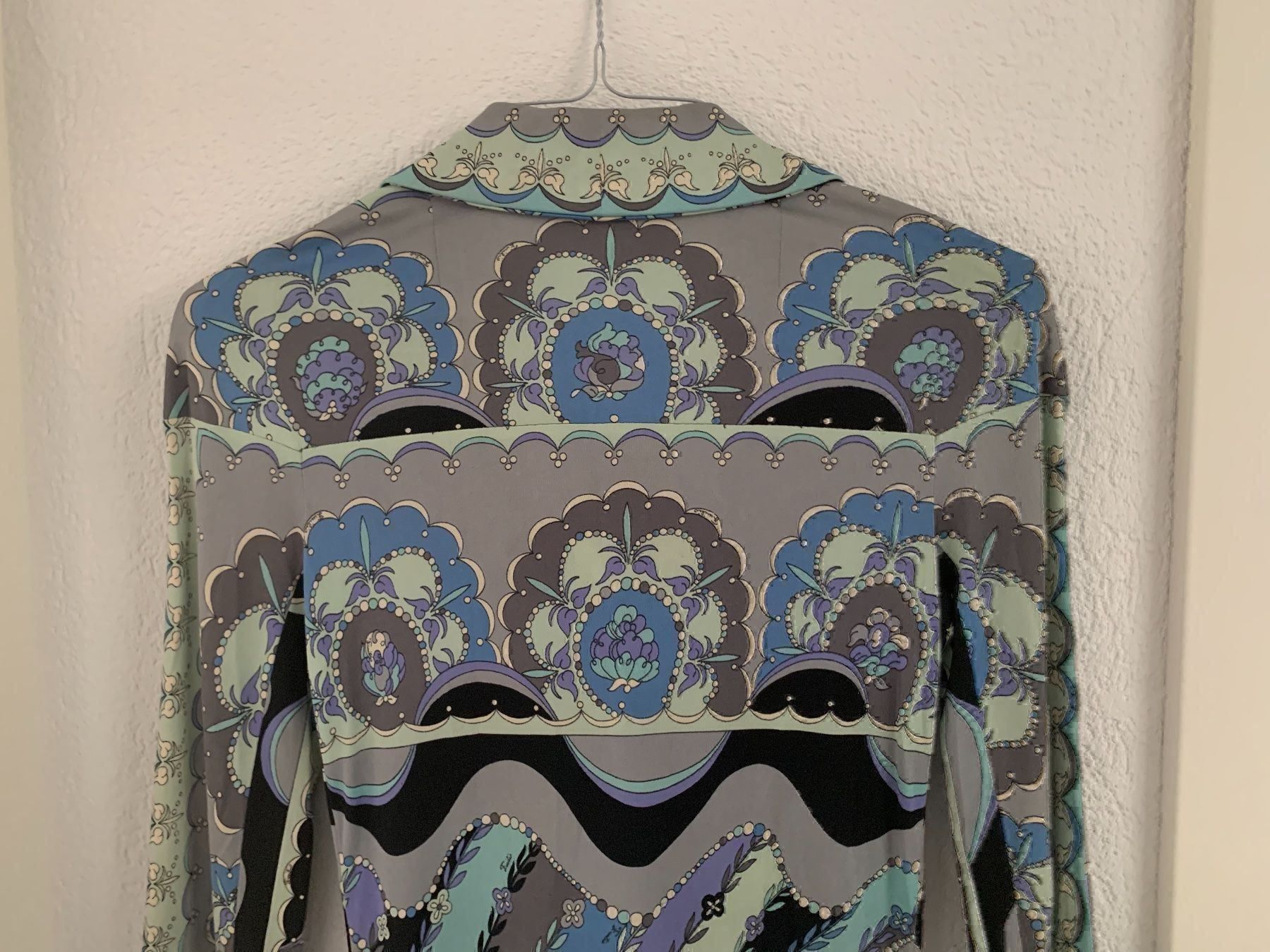 Vestiti: Emilio Pucci – Usato da Lugano venduto da Edera49 3