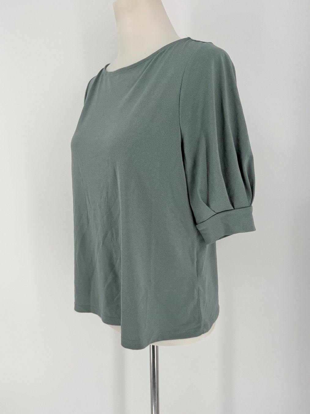 T-shirt: Shirt mit Puffärmeln Gr. M von H&M – Usato da Auenstein venduto da moin. 1