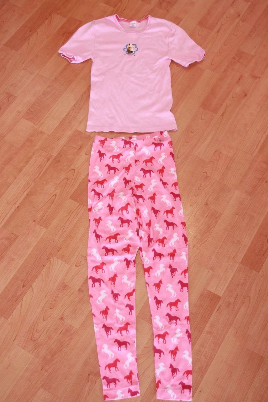 Sanetta Biancheria intima: Unterhemd und Leggings 164 Pferde – Usato da Wenslingen venduto da Strick4Alpaca