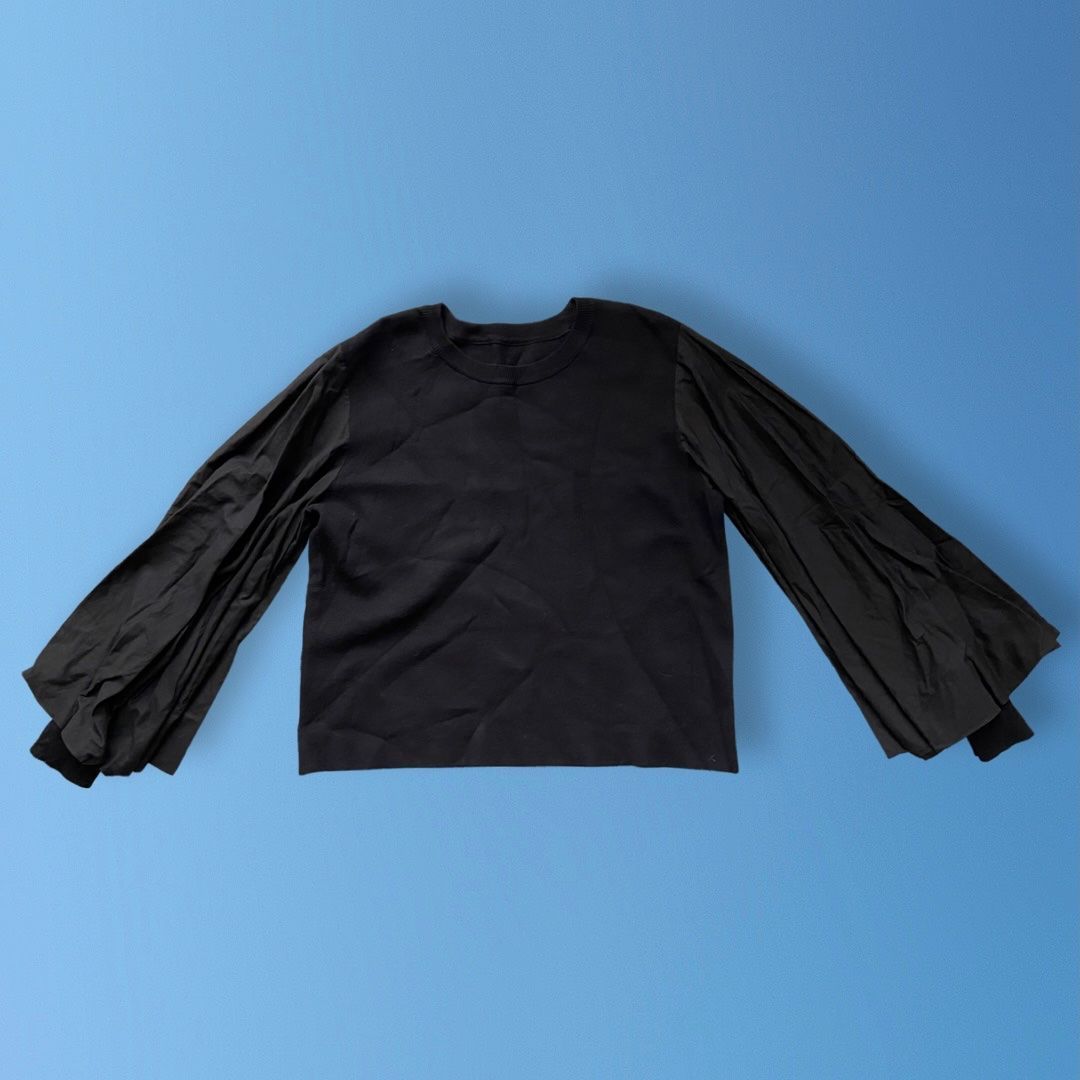 Maglioni & Felpe: Trendiger Schwarzer Pullover mit Ballonärmeln – Nuovo (secondo la descrizione) da Zürich venduto da Eves.vintage.element 1