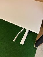 Hôhe verstellbare Bürotisch/  Stehetisch 160x80cm Ikea