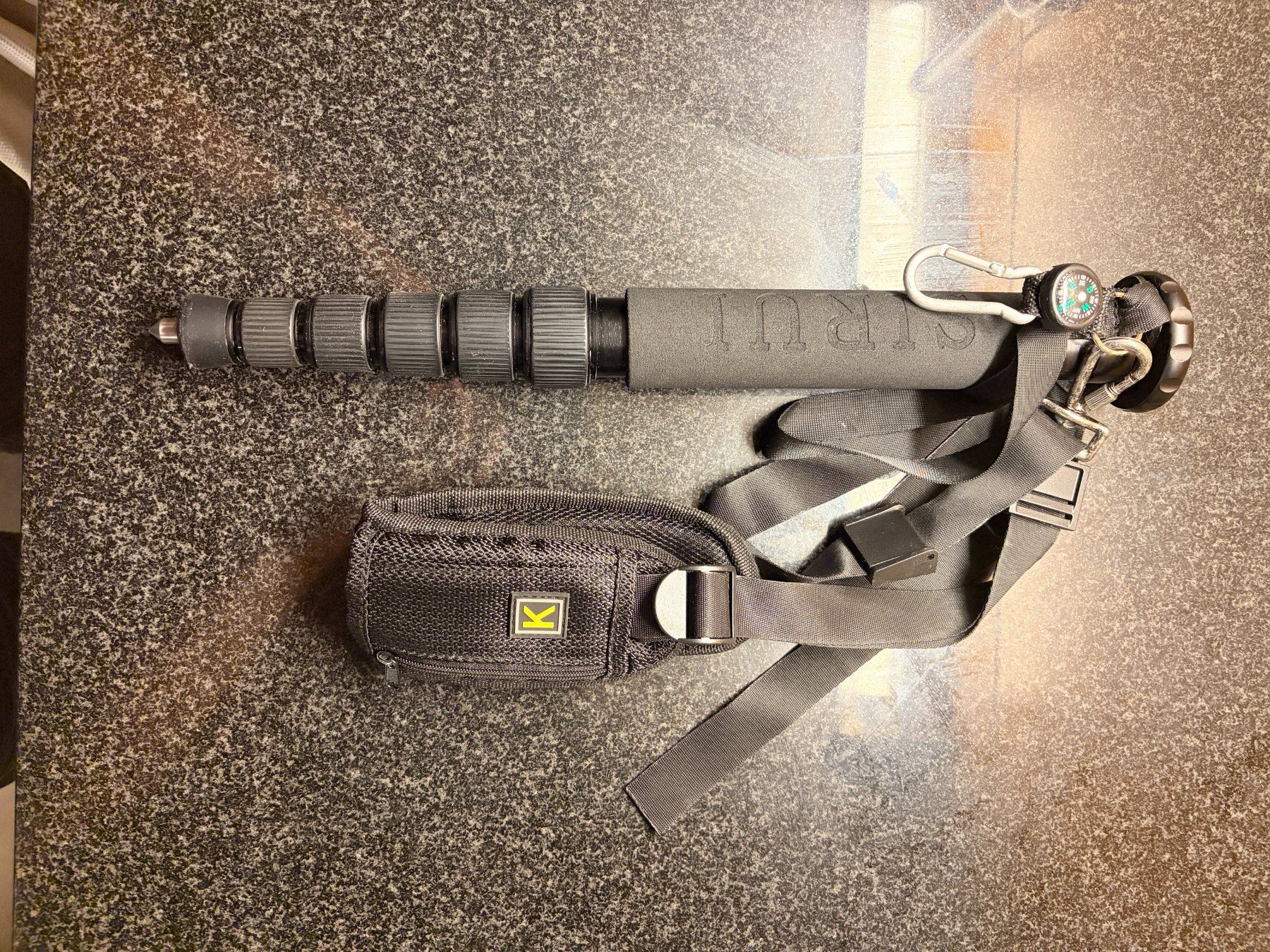 Sirui Stative & Stativköpfe: Monopode Sirui P-306 aluminium + sangle Quick Strap – Gebraucht aus Collombey von malik.bkn 3