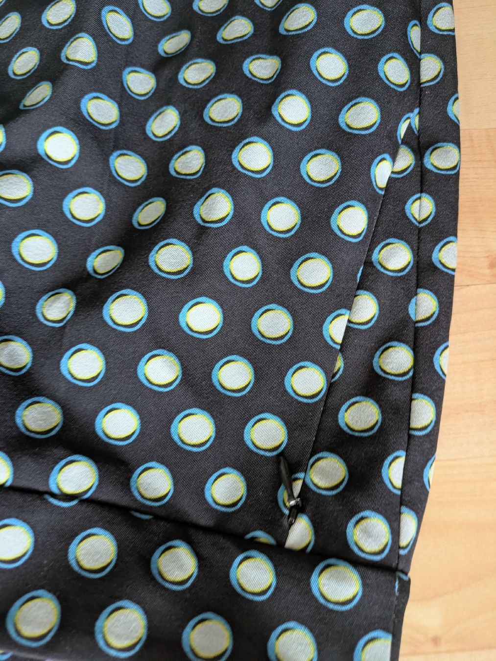 Pantaloni: Laurel Stoffhose dunkelblau gemustert Gr. 40 neu – Nuovo (secondo la descrizione) da Rieden AG venduto da juliarieden 1