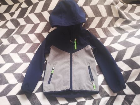 Softshelljacke Blau/Grau mit Kapuze 116 bei Regen/Wind🌦️☔