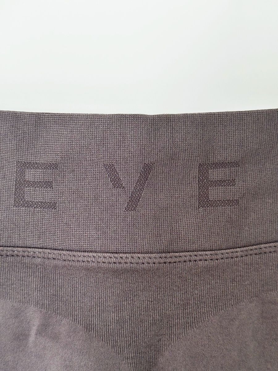 Teveo Leggings: Teveo V-Shape Leggins grau Gr.M – Usato da Eglisau venduto da Brewster1 3