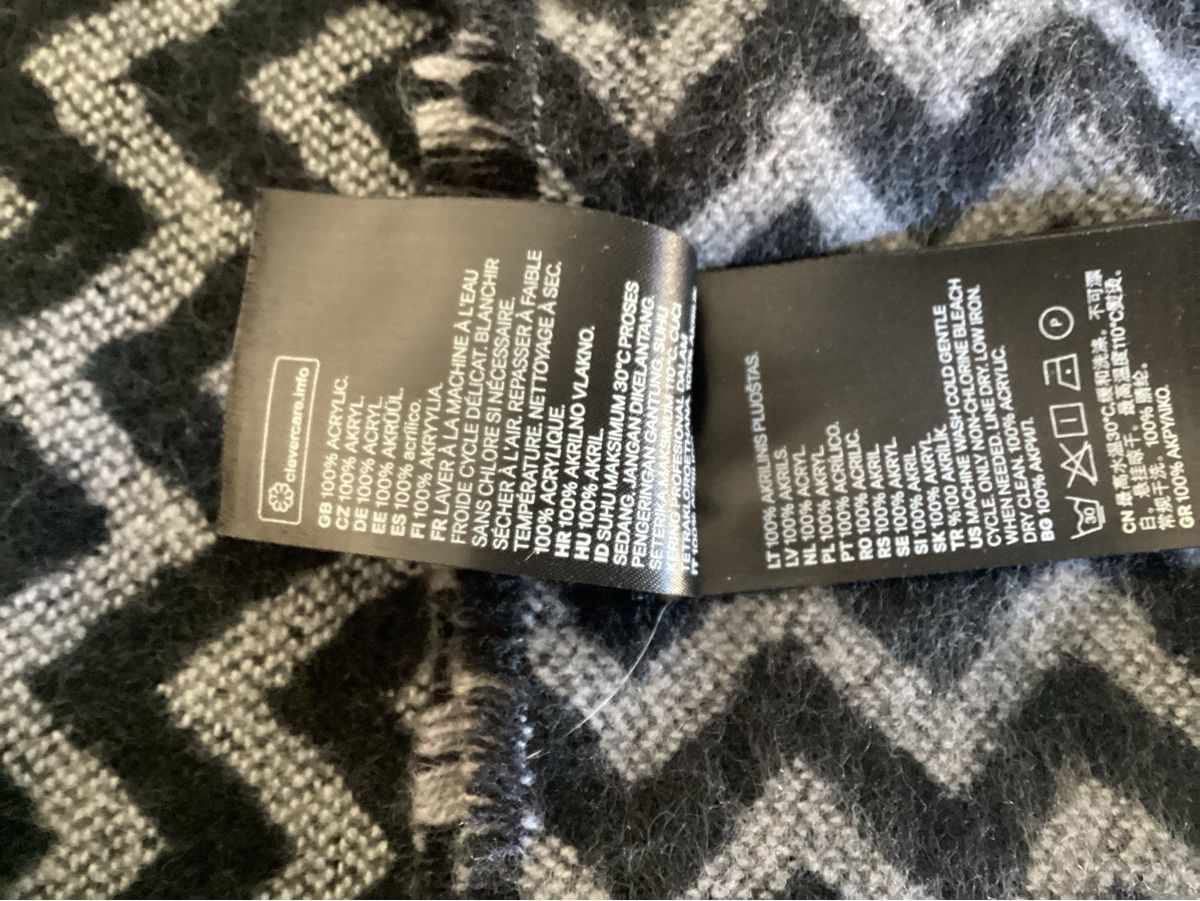 H&M Schals: Grosser Schal H&M 175 x 50 cm – Gebraucht aus Arbedo von Teto77 2