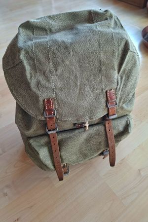 Antiker Militärrucksack aus den 1950er Jahren