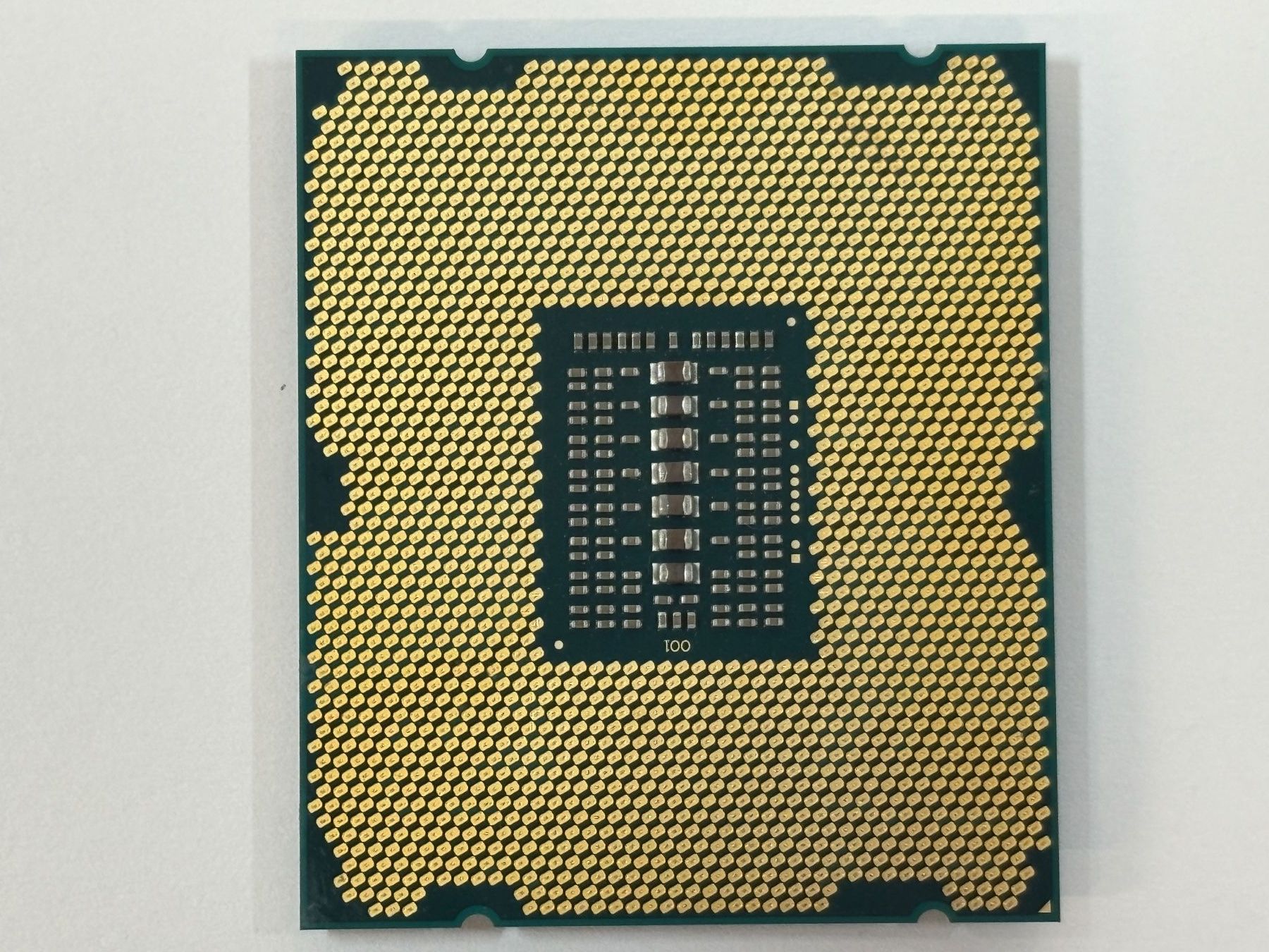 Intel Componenti elettronici: CPU Intel Core XEON E5-2650V2, 20 MB Cache, 3.40 GHz – Usato da Lachen SZ venduto da alcom-electronics 1