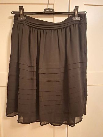 Schwarzer H&M Faltenrock, Gr. 42  Elegant & Zeitlos