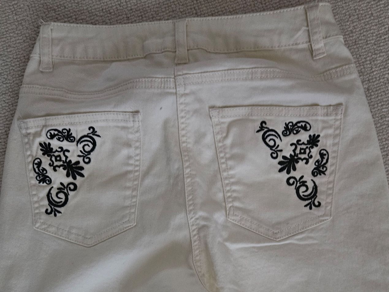 Jeans: Jeans Sienna – Usato da lausanne venduto da josianemuller 2
