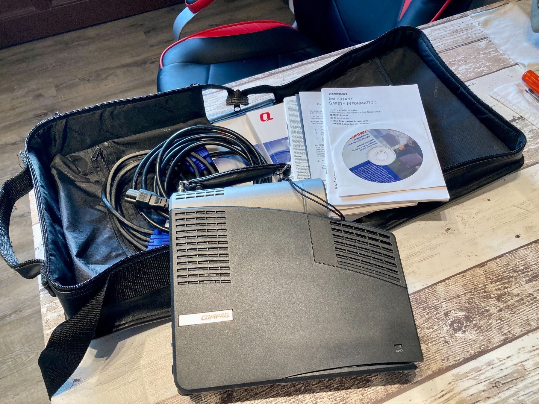 Proiettori: Compaq MP 1600 DLP Beamer Projektor – Usato da Gelterkinden venduto da G-Power-Cars 1