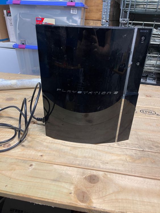 Playstation 3 Defekt für Bastler Kaufen auf Ricardo