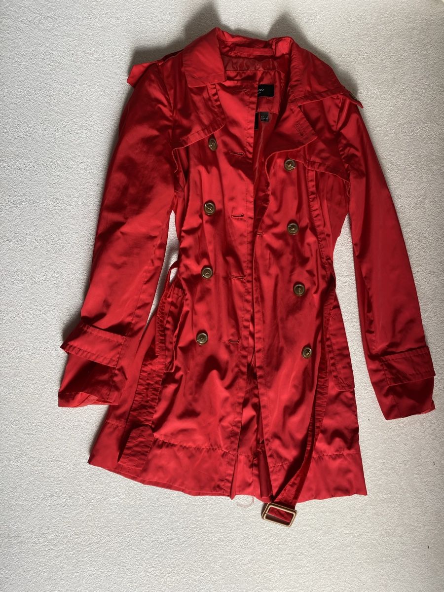 Mango Cappotti: Trench Mango Basics Rouge Taille S - Idéal mi-saison! – Usato da geneve venduto da cey_5ywd