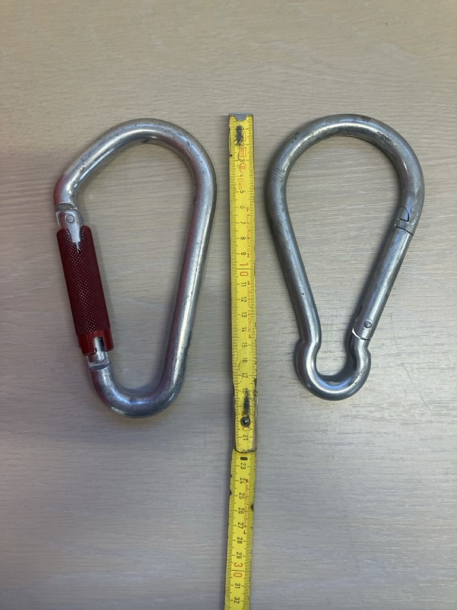 Attrezzatura da arrampicata: Grosse Karabiner gebraucht  – Usato da Oberdorf NW venduto da figi13 1