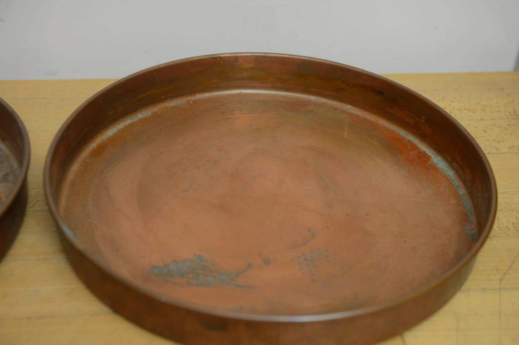 Piatti di portata: Zwei Kupfer Tablett Durchmesser 32cm – Usato da Sachseln venduto da Smatsch54 3