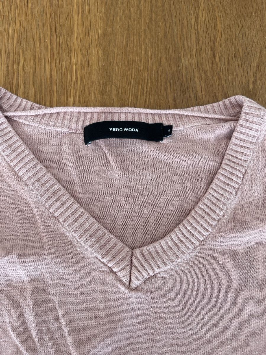 Pullover & Sweatshirts: Vero moda pink sweater – Gebraucht aus Liestal von Parsons_store 1