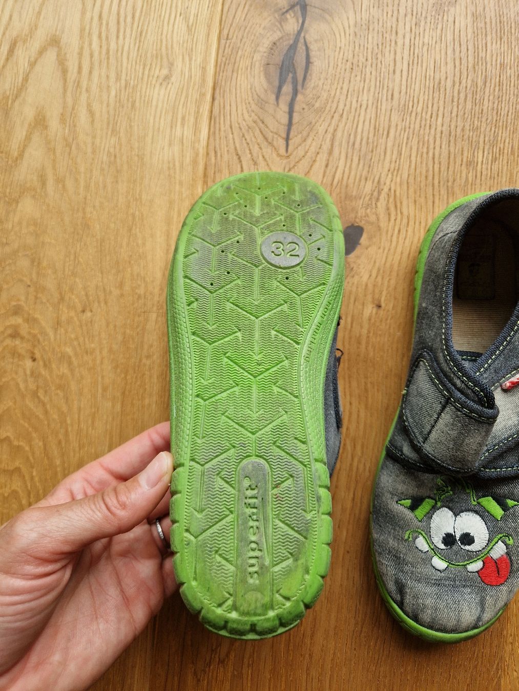 Superfit Schuhe für Jungen: Superfit Hausschuh Grösse 32 – Gebraucht aus Eschenbach SG von SanFranciscoCalifornia 1