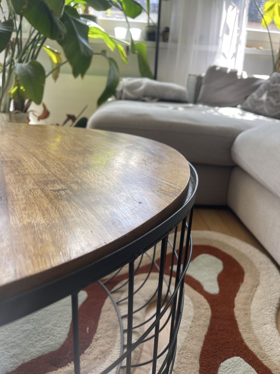 Tavoli: Schöner Couchtisch mit Holzplatte – Usato da Zürich venduto da stevesrs 3