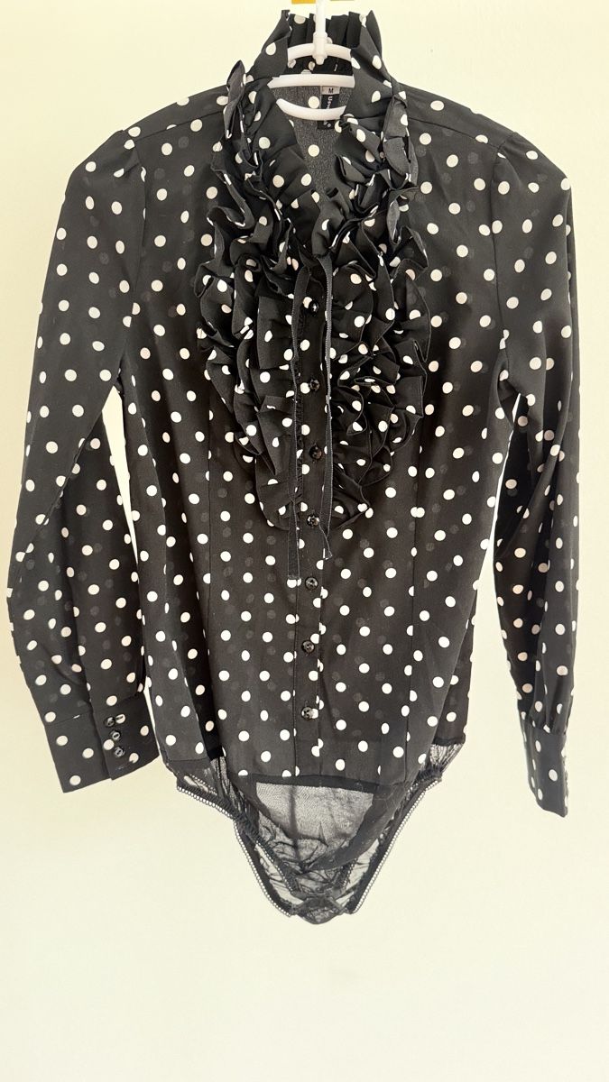 Camicette: Bluse mit Punkten und Rüschen schwarz Grösse M – Usato da Jonen venduto da BMWE369