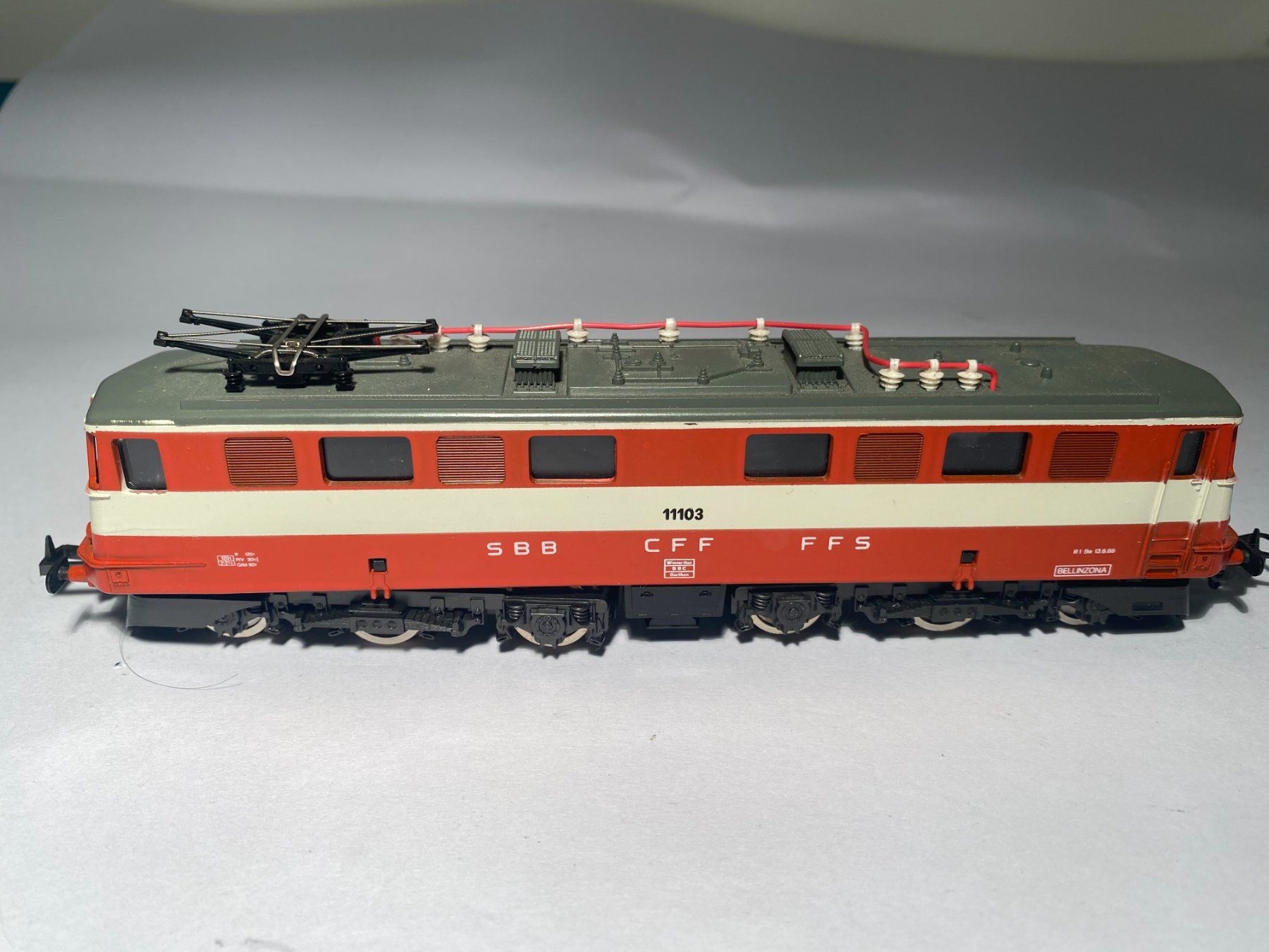 Lima Modellini di ferrovie: LIMA E-Lok Ae 6/6 SBB "Swiss Express", DC Analog – Usato da Buchrain venduto da Modellbahn11 2
