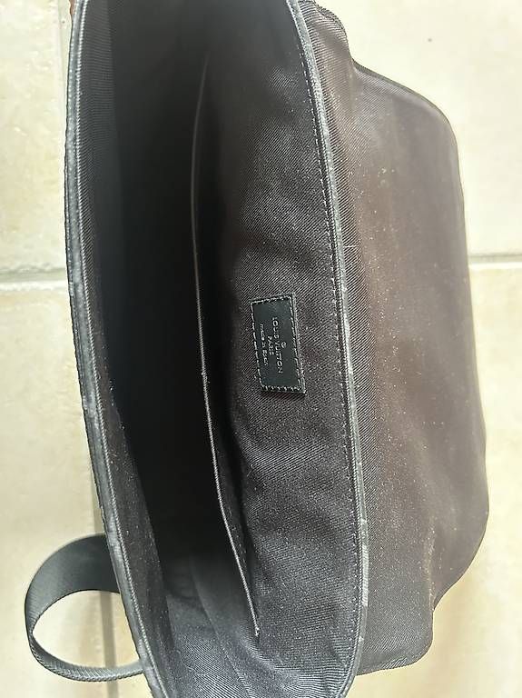 Louis Vuitton Borse: Louis Vuitton District PM M45272  État impeccable – Usato da Renens VD venduto da kik_j6vr 2