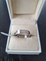 Ring aus Edelstahlkollektion *Neu*