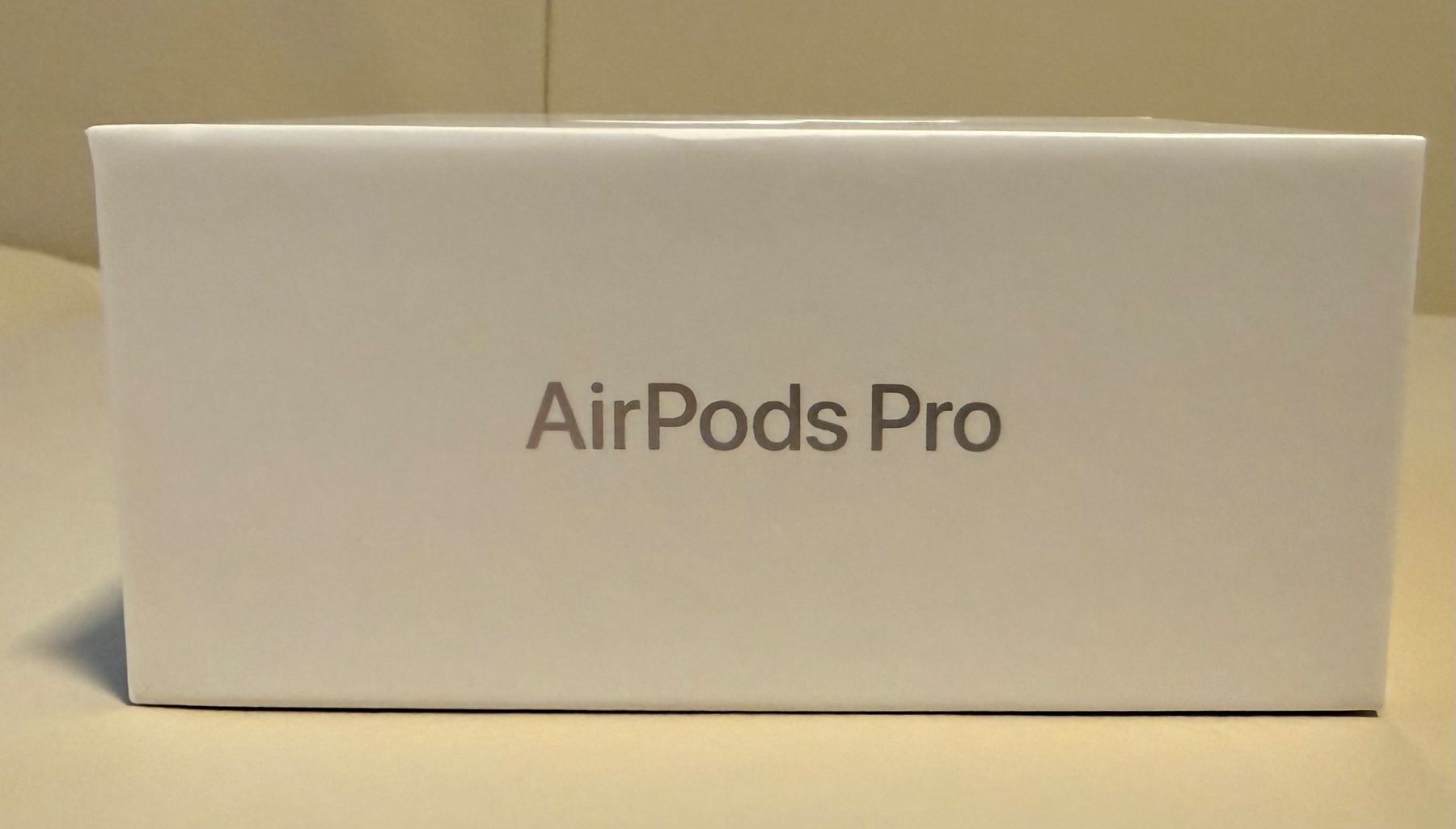 Apple Cuffie: AirPods Pro 2nd Generation mit MagSafe Ladecase Kopfhörer – Usato da Zürich venduto da dr.sisi 4