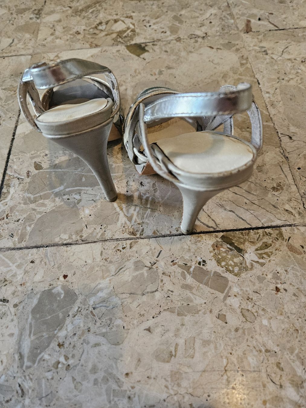 Armani Damenschuhe: Armani High Heels - 37 – Gebraucht aus Zürich von boginja 2