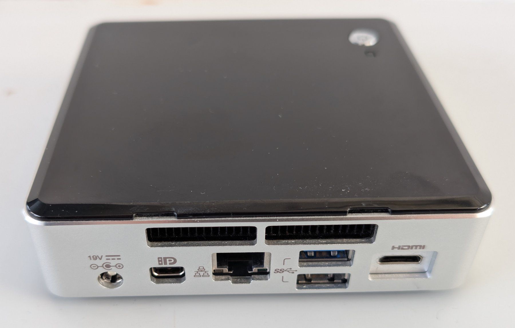 Intel PCs: Intel NUC Kit NUC5i3RYK – Gebraucht aus Dietlikon von ComdatAG 2