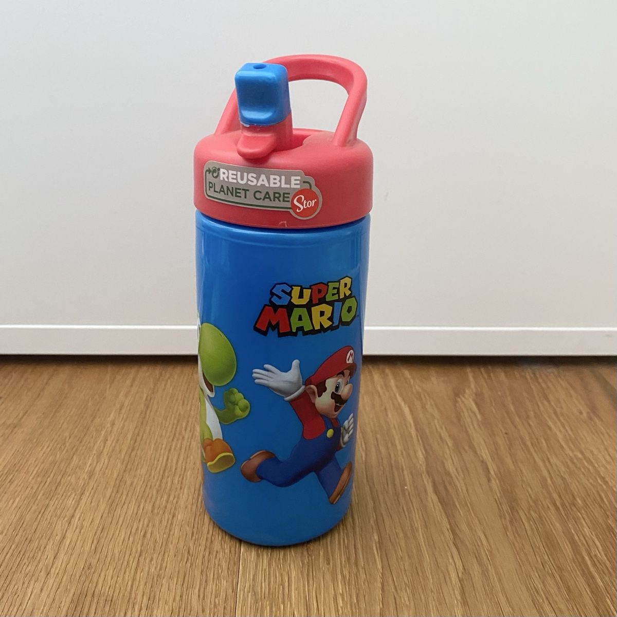 Borracce & Thermos: Super Mario Trinkflasche Neu, 400ml – Nuovo e nell'imballaggio originale da Hinwil venduto da crn139