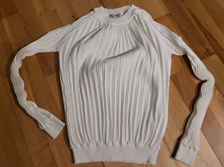 Edler Pulli M♡RGAN Trendfarbe weiss, Cutouts, Bündchen Gr.