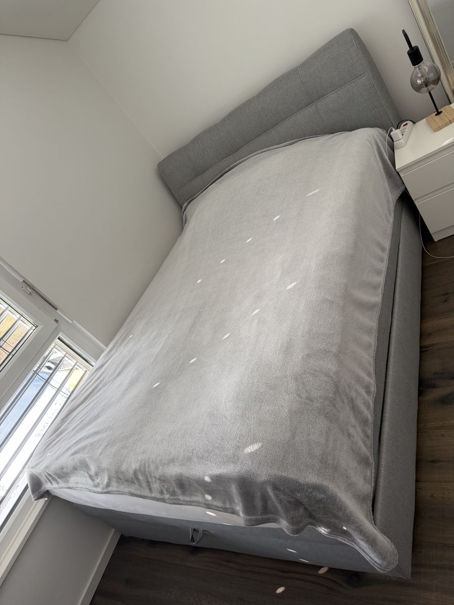Betten: Lit double gris 140x200 cm bon état – Gebraucht aus Zollikofen von ardi1406