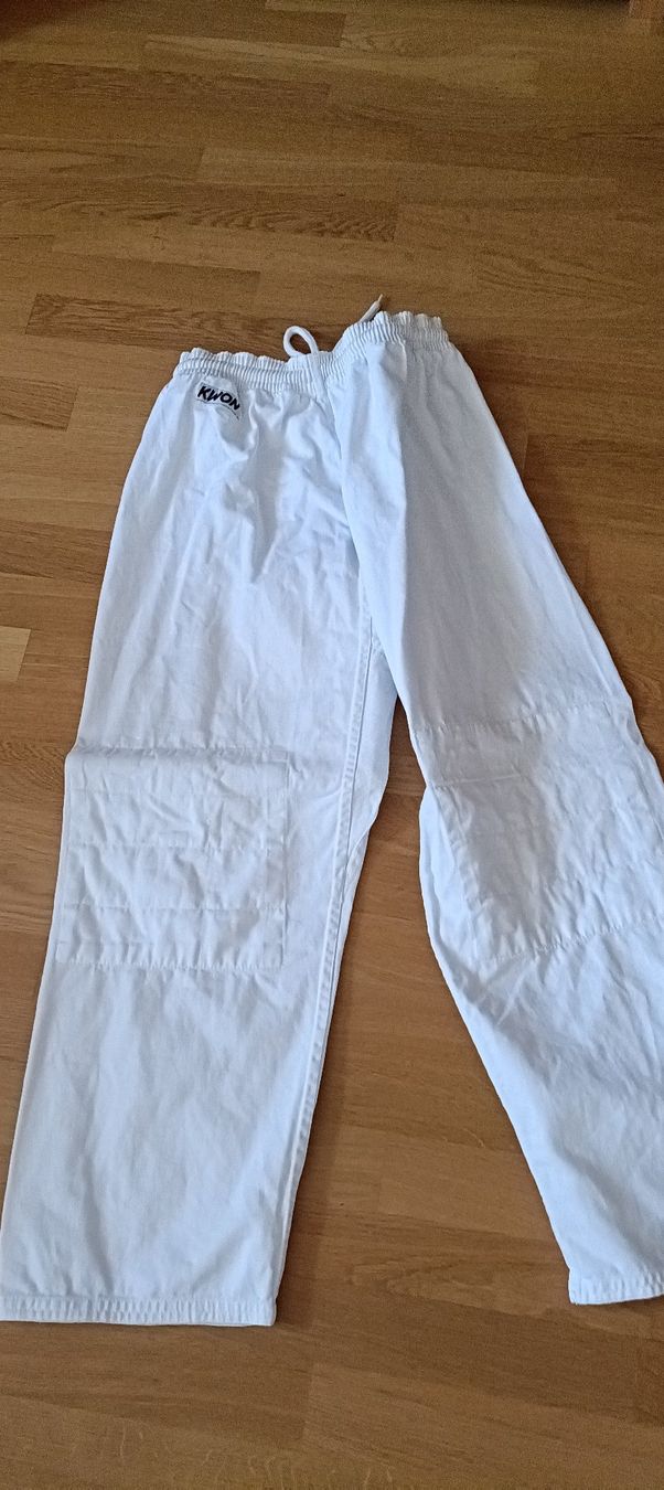 Kimonos: Judo Kittel und Hose – Gebraucht aus Windisch von luc_j597 2
