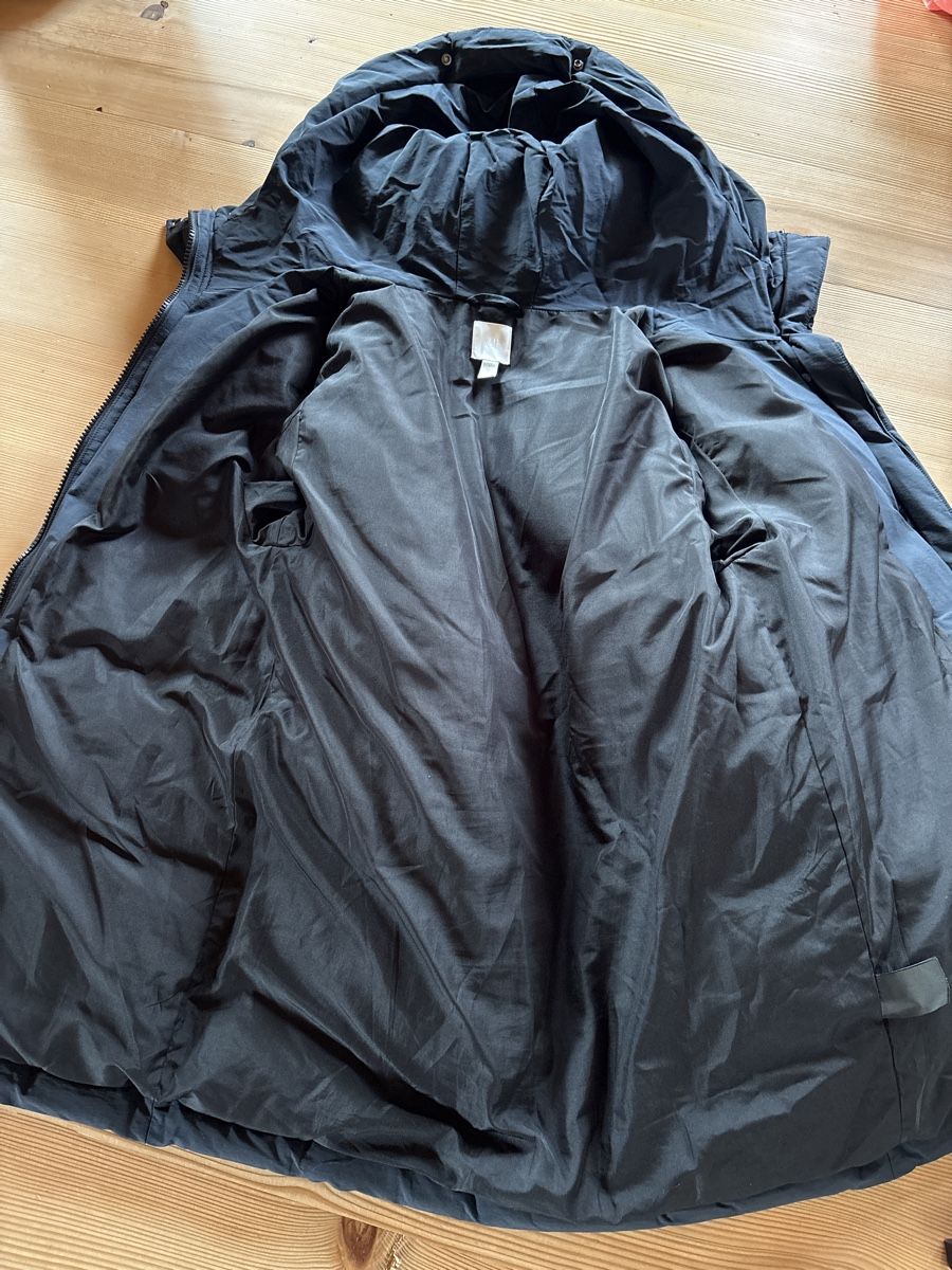 H&M Giacche: Oversize Winterjacke dunkelblau. S – Usato da Môtier (Vully) venduto da Iljos 3