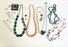 Lot de bijoux