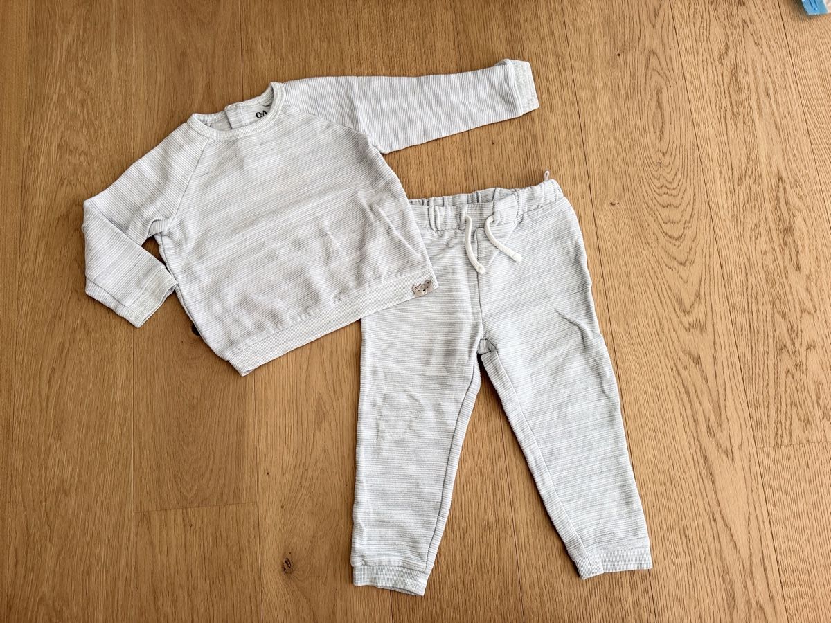 C&A Kleiderpakete & -sets: Set: Hose & Pullover Gr. 98 – Gebraucht aus Rain von Heike5284