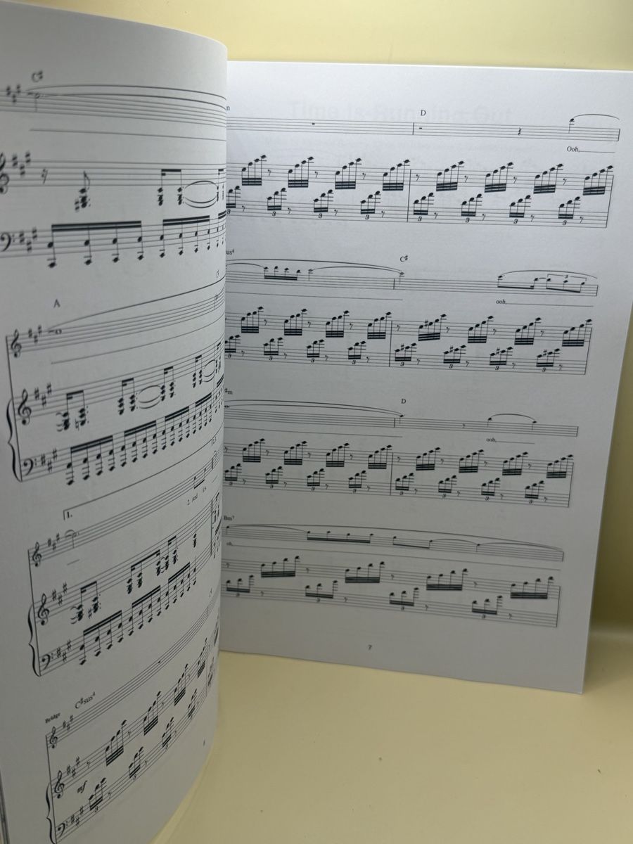 Livres: Muse Absolution Guitar TAB Edition partitions – D'occasion à Lausanne par chi_rwy5 4